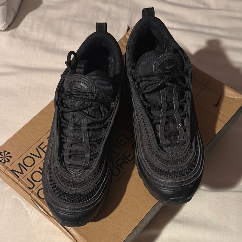 Nike Black Sneakers with Modern Design and Comfortable Sole